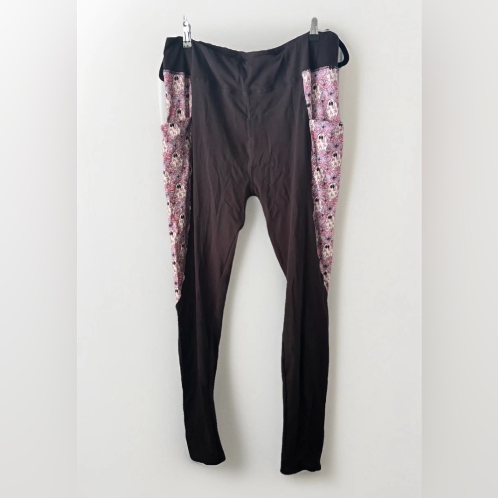 🌺 Black & Floral Ghost Print Leggings with Pockets TC2 - Picture 2 of 8